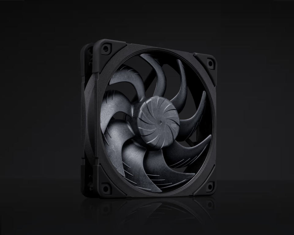 Noctua erklärt: Warum die chromax.black Lüfter so lange auf sich warten lassen